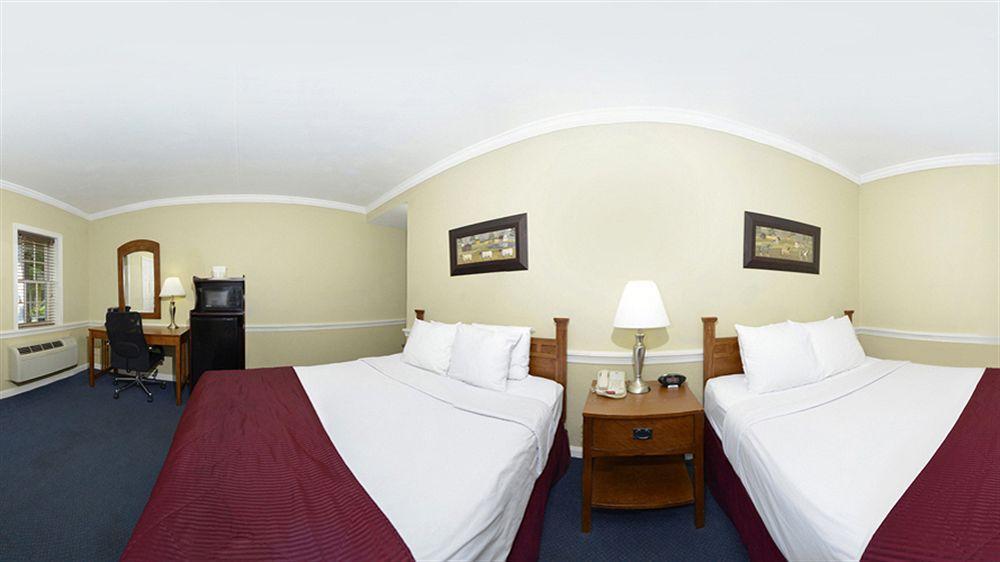 Clarion Inn Strasburg - Lancaster Buitenkant foto