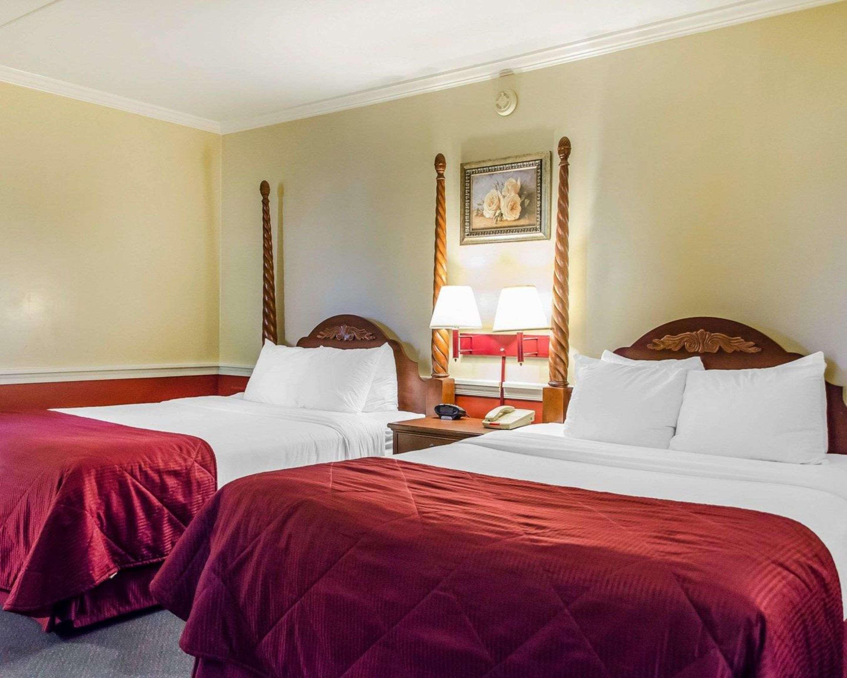 Clarion Inn Strasburg - Lancaster Buitenkant foto